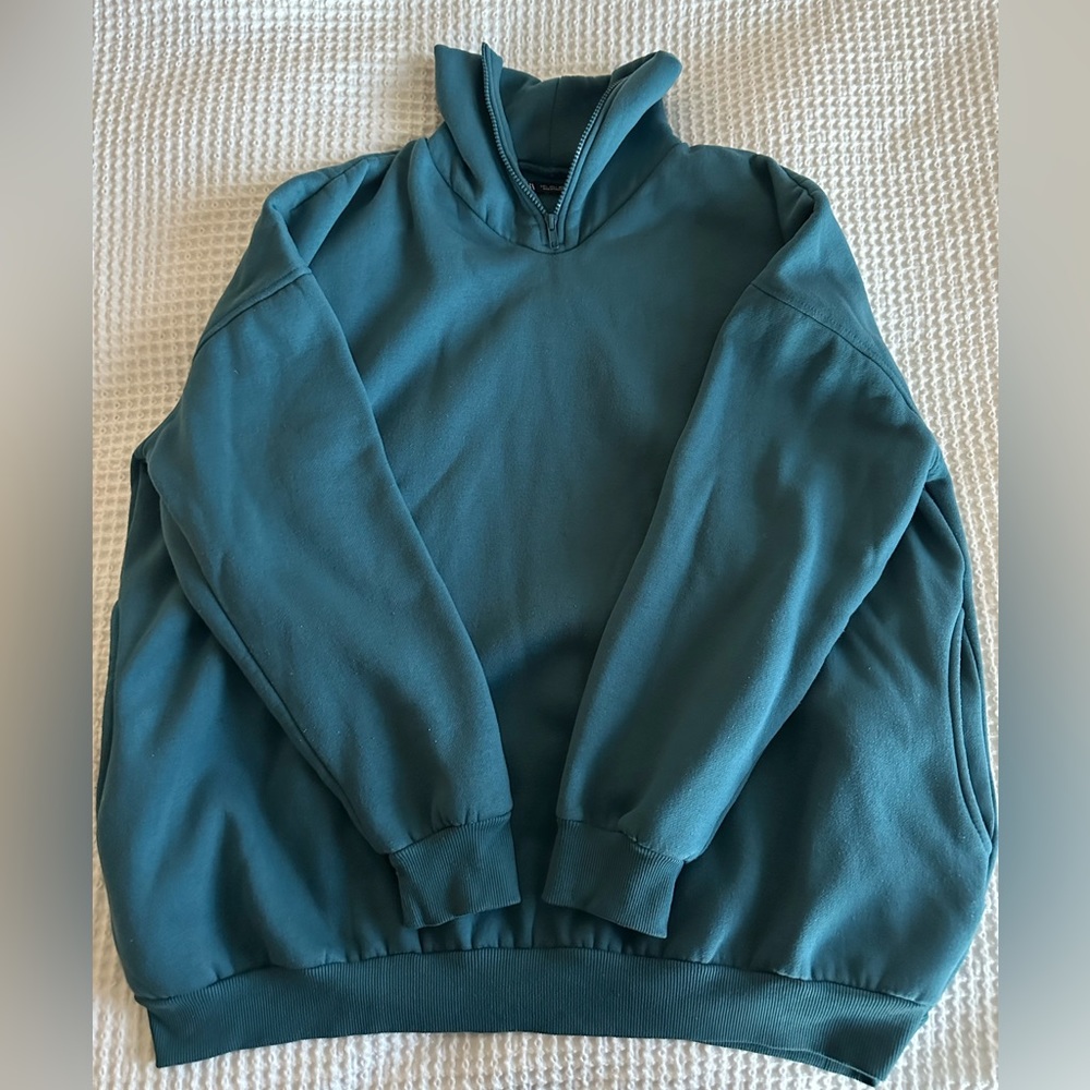 Zara women’s turtleneck pull over